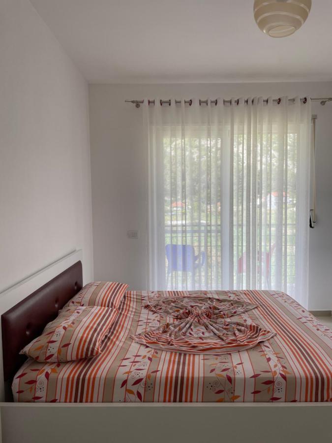 Nimfeum Apartments Shengjin Luaran gambar